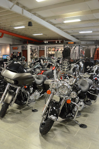 Motorcycle Dealer «Phantom Harley-Davidson», reviews and photos, 291 N Cypress Dr, Manteno, IL 60950, USA