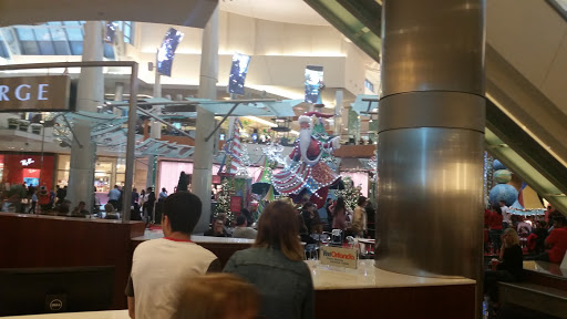 Clothing Store «H&M», reviews and photos, 4200 Conroy Rd, Orlando, FL 32839, USA