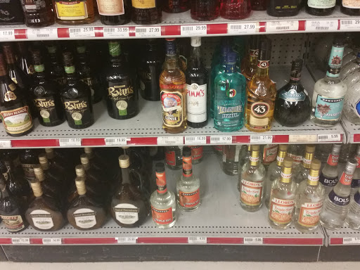 Liquor Store «Pearl Street Beverage», reviews and photos, 240 Pearl St, Burlington, VT 05401, USA