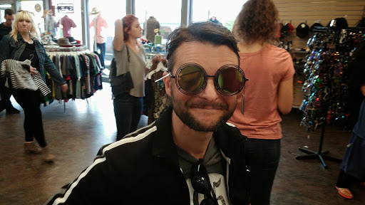 Used Clothing Store «Buffalo Exchange Austin», reviews and photos, 2904 Guadalupe St, Austin, TX 78705, USA