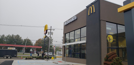 Shopping Mall «Sutton Plaza Shopping Center», reviews and photos, 293 US-206, Flanders, NJ 07836, USA