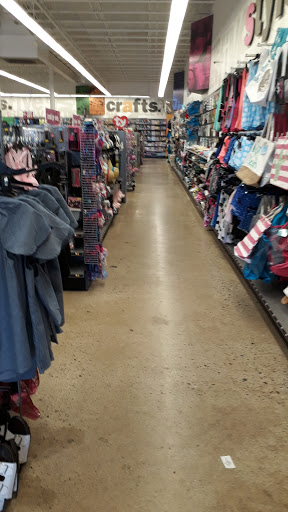 Variety Store «Five Below», reviews and photos, 2145 S Telegraph Rd, Bloomfield Hills, MI 48302, USA