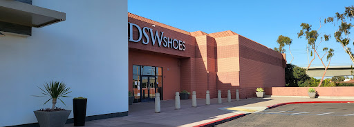 Shopping Mall «La Jolla Village Square», reviews and photos, 8657 Villa La Jolla Dr, La Jolla, CA 92037, USA