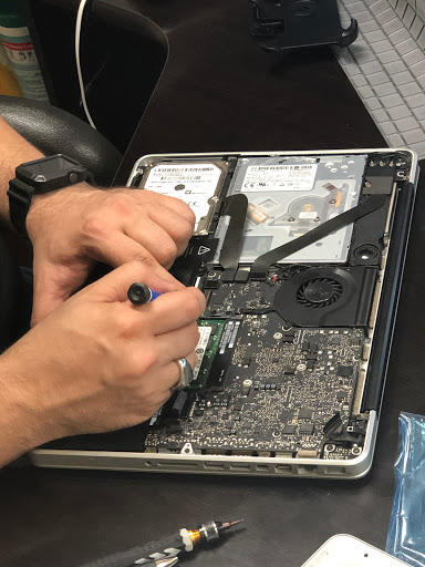 Phone Repair Service «Keep in Touch Wireless», reviews and photos, 6025 Tezel #107, San Antonio, TX 78250, USA