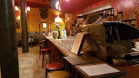Atmosphère du Restaurant français Le Bistrot des Vignes à Dax - n°14