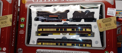 Shopping Mall «West Volusia Regional Shopping Center», reviews and photos, 2689 S Woodland Blvd, DeLand, FL 32720, USA