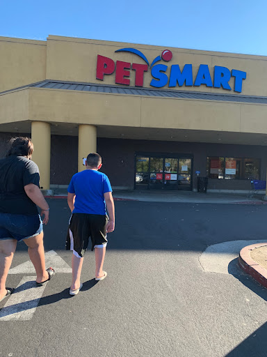 PetSmart - 15555 E 14th St #603, San Leandro, CA 94578, Estados Unidos