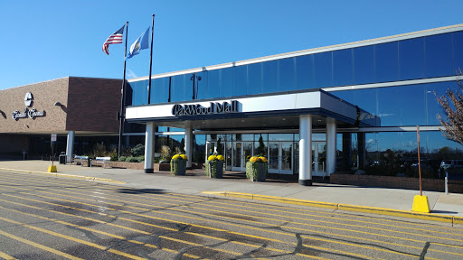 Shopping Mall «Oakwood Mall», reviews and photos, 4800 Golf Rd, Eau Claire, WI 54701, USA