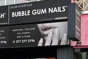 Bubble Gum Nails image
