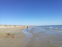 Le Petit Travers beach'in fotoğrafı çok temiz temizlik seviyesi ile
