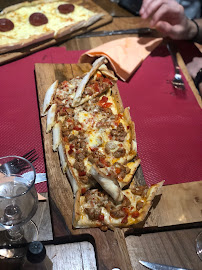 Pizza du Restaurant turc Restaurant Ella à Paris - n°3