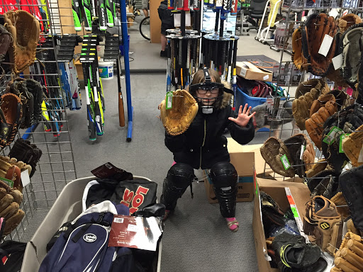 Sporting Goods Store «Play It Again Sports», reviews and photos, 2598 Willamette St, Eugene, OR 97405, USA