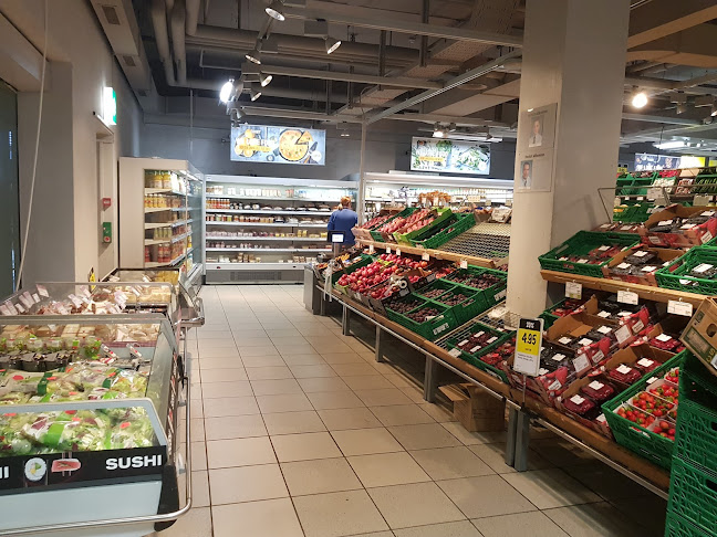 Kommentare und Rezensionen über Coop Supermarkt Uster Bahnhof