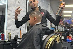V8 barbershop image