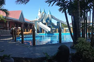 CJ Waterpark Resort image