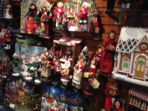 Gift Shop «Chagrin Cards & Gifts», reviews and photos, 12 N Main St, Chagrin Falls, OH 44022, USA
