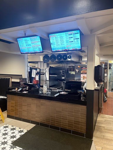 Pizza Restaurant «Round Table Pizza», reviews and photos, 815 1st St, Gilroy, CA 95020, USA