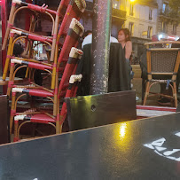 Atmosphère du Café Le Royal Custine à Paris - n°1