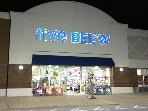 Variety Store «Five Below», reviews and photos, 193 Gravois Bluffs Plaza Dr, Fenton, MO 63026, USA
