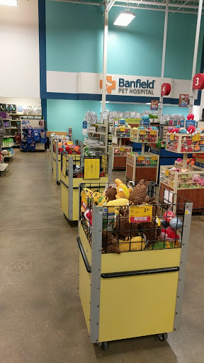 Pet Supply Store «PetSmart», reviews and photos, 3736 SW Archer Rd, Gainesville, FL 32608, USA