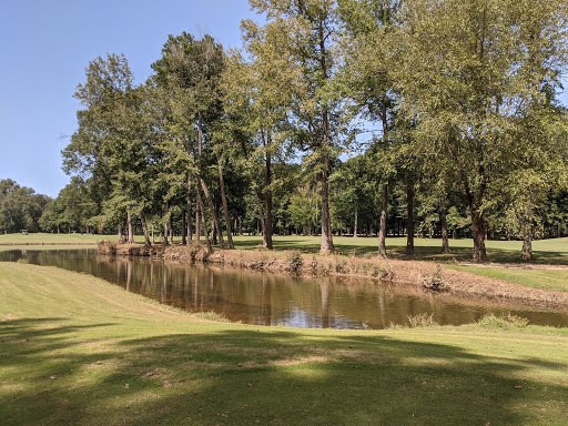 Golf Course «Lochmere Golf Club», reviews and photos, 2511 Kildaire Farm Rd, Cary, NC 27518, USA