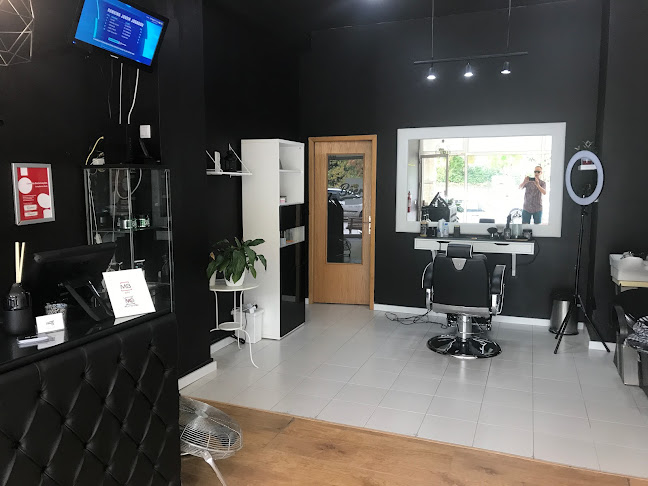 Bôcrê Barber Shop & Lounge - Barbearia
