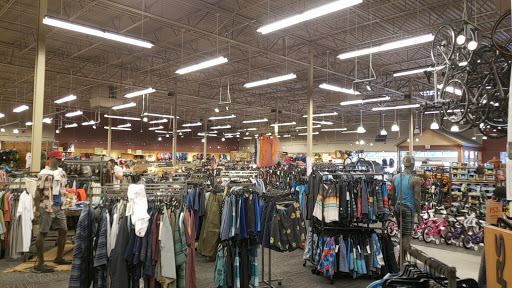 Camping Store «REI», reviews and photos, 1165 Perimeter Center W #200, Atlanta, GA 30338, USA