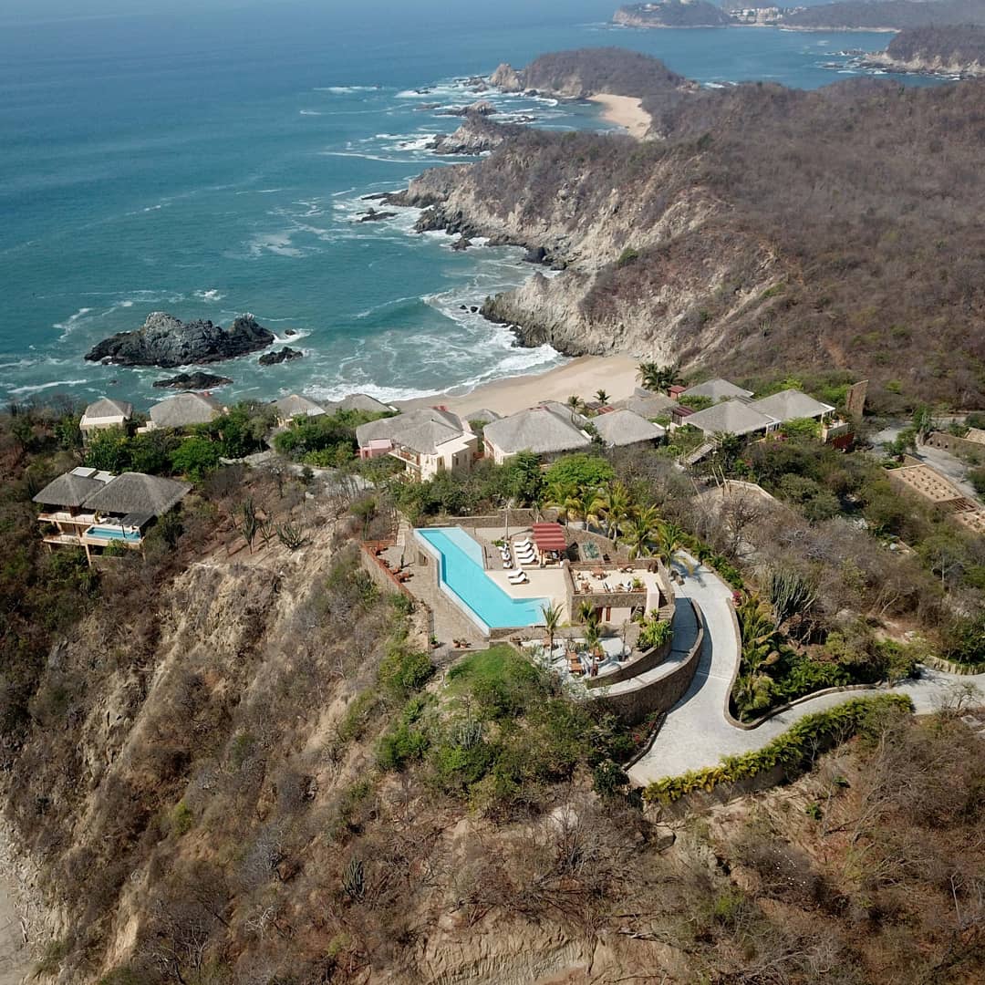 Photo of Montecito beach with small bay