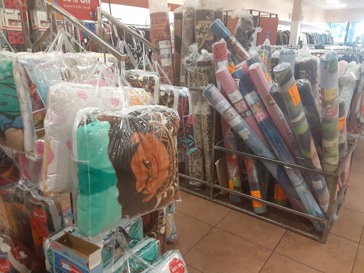 Thrift Store «Goodwill», reviews and photos