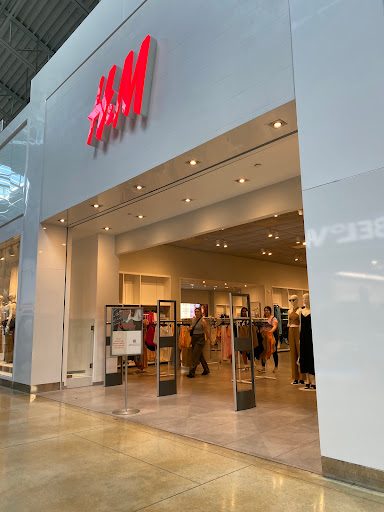 Clothing Store «H&M», reviews and photos, 11401 NW 12th St, Miami, FL 33172, USA