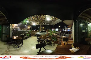 Burger Green, Pereira image