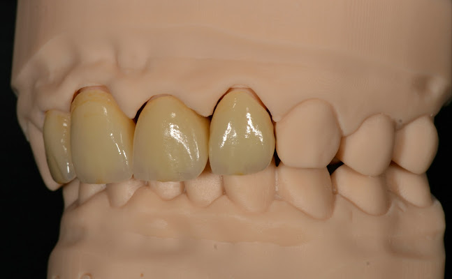 Opinii despre Stomalux - Laborator tehnică dentară în <nil> - Dentist