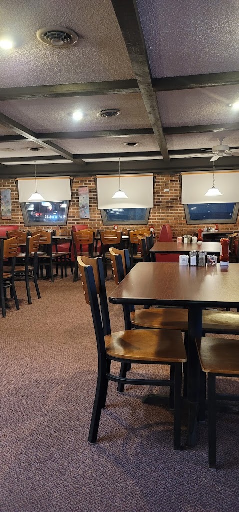 Red Roof Family Restuarant 21851