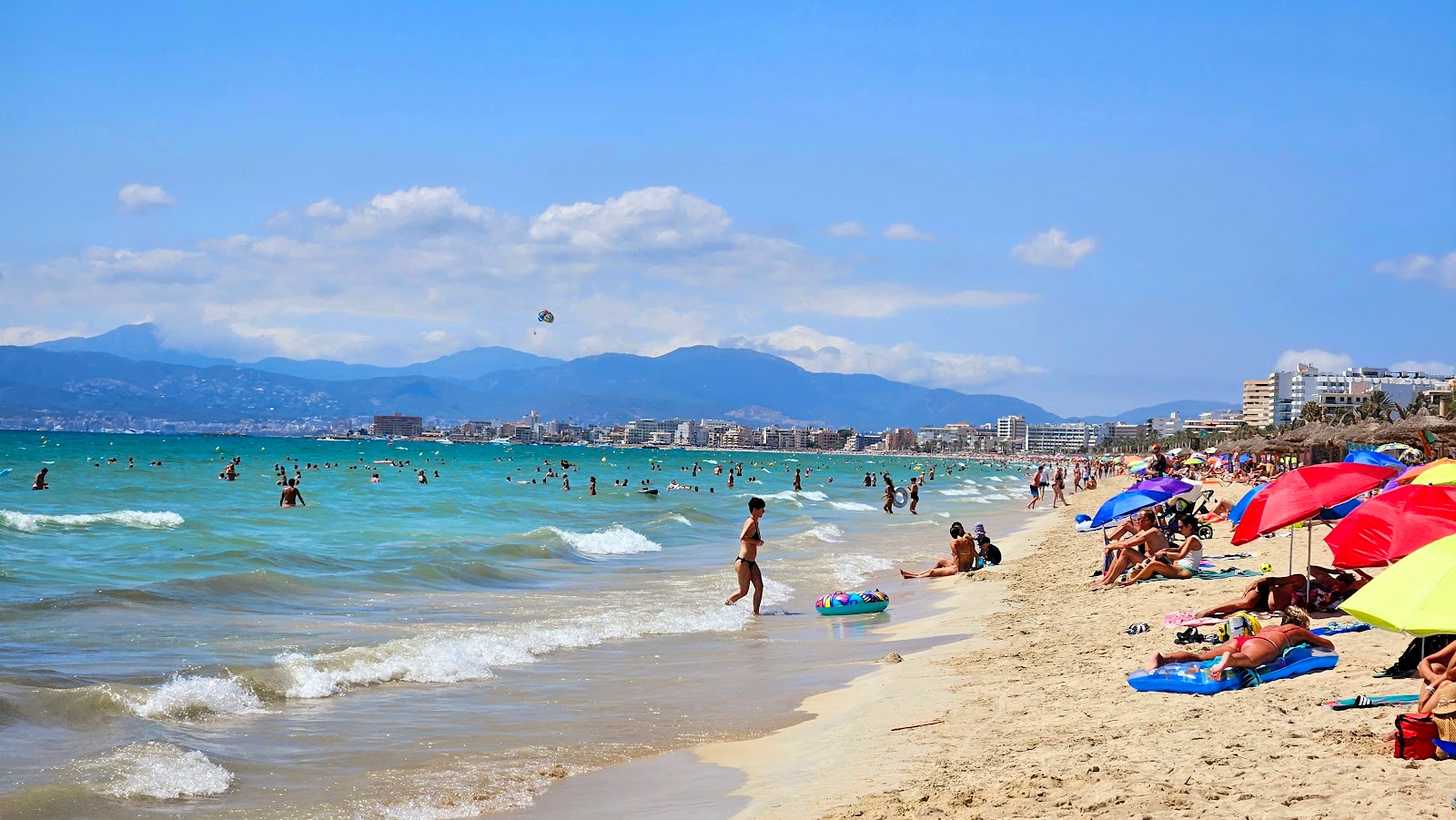 Photo of Platja de s'Arenal (Palma) with bright sand surface
