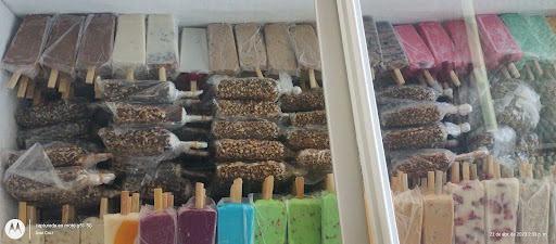 Paletería y neveria unicornio en Ciudad Cuauhtemoc