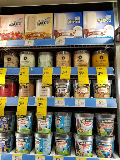 Drug Store «Walgreens», reviews and photos, 1357 E Court St, Seguin, TX 78155, USA