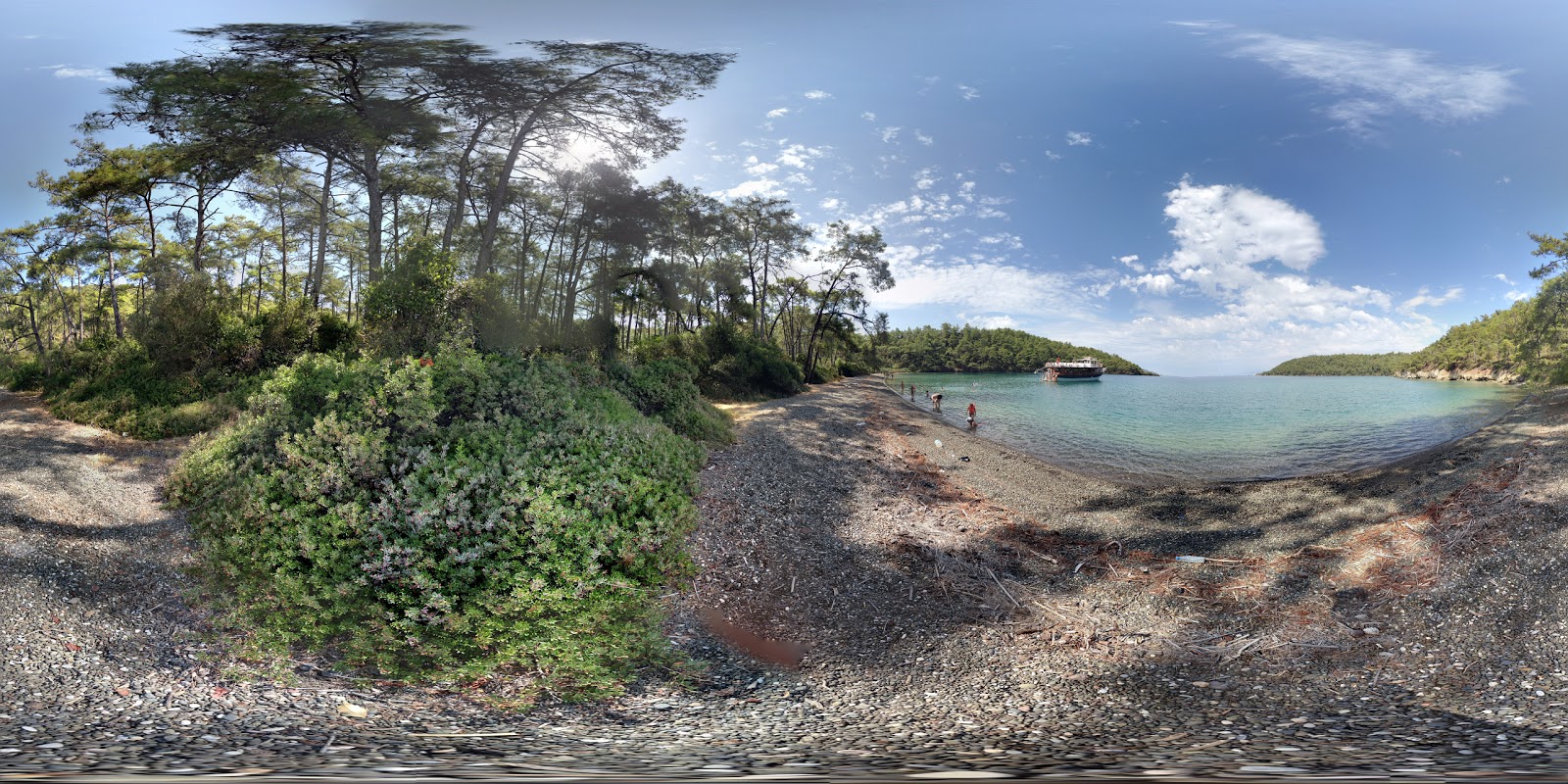 Photo de Karaca beach avec un niveau de propreté de partiellement propre