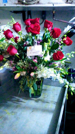 Florist «Blooms-The Flower Shop», reviews and photos, 3028 Chimney Rock Rd, Houston, TX 77056, USA