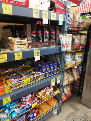 Grocery Store «Grocery Outlet Bargain Market», reviews and photos, 1130 Chester Pike, Sharon Hill, PA 19079, USA