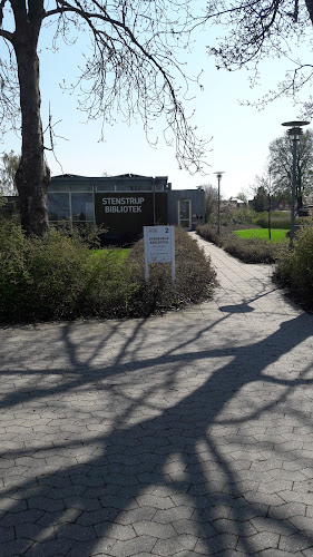 Anmeldelser af Stenstrup Bibliotek i Mårslet - Bibliotek