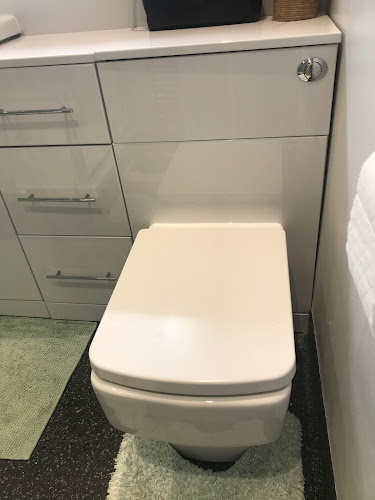Comments and reviews of Clifton Trade Bathrooms Aintree