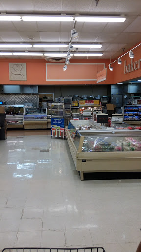 Grocery Store «Winn-Dixie», reviews and photos, 5802 54th Ave N, Kenneth City, FL 33709, USA