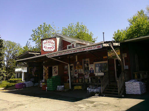 Chelsea Farmers Supply, 122 Jackson St, Chelsea, MI 48118, USA, 