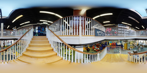 Sporting Goods Store «Wayne Sporting Goods», reviews and photos, 124 Lancaster Ave, Wayne, PA 19087, USA