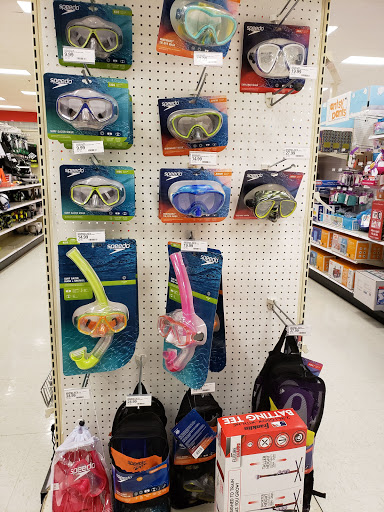 Department Store «Target», reviews and photos, 650 Brown Rd, Auburn Hills, MI 48326, USA