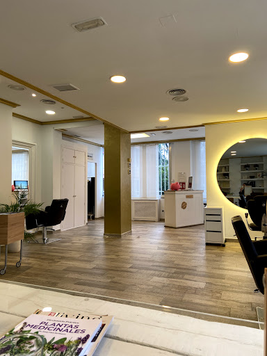 Naturally per capelli spa center en Madrid, Madrid