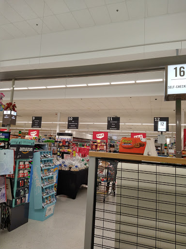 Grocery Store «Stop & Shop», reviews and photos, 40 Franklin Village Drive, Franklin, MA 02038, USA