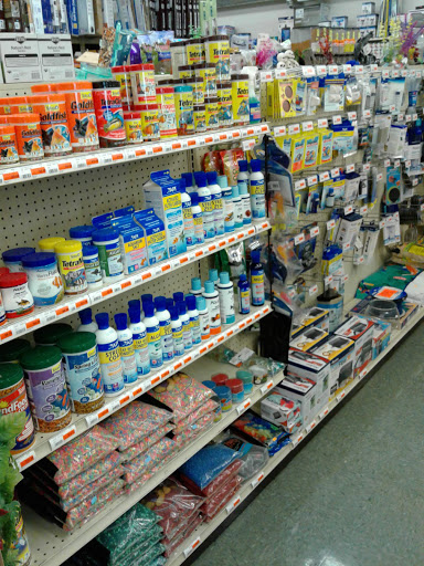 Pet Supply Store «Mini Pet Mart», reviews and photos, 876 NW 6th St, Grants Pass, OR 97526, USA