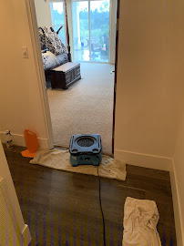 Door 2 Door Carpet Cleaning and repair - Photo 2 - Car repair in , Hemet