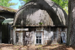 Tolstoy Park, The Henry Stuart House